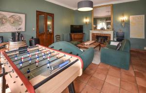 Nice Home In Entraigues-Sur-La-Sorg