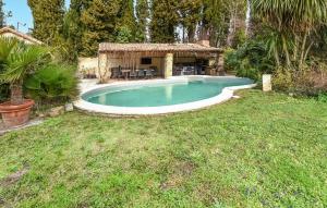 Nice Home In Entraigues-Sur-La-Sorg