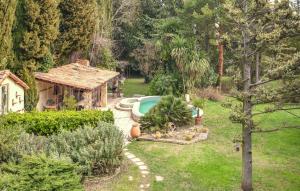 Nice Home In Entraigues-Sur-La-Sorg