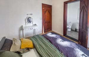 Maisons de vacances Lovely Home In Feignies With Wifi : photos des chambres