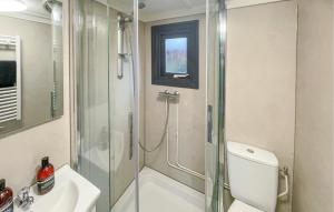 1 Bedroom Cozy Stacaravan In Putten