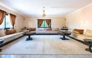 Lovely Home In Arles With Wifi