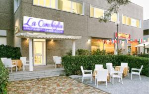 Gorgeous Apartment In Deiva Marina