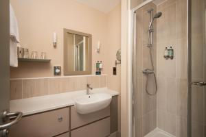 Double or Twin Room with Sea View room in The Commissioners Quay Inn