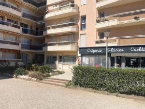 Appartement à deux pas de la mer