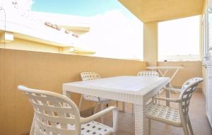 Cozy Apartment In Marina Di Ragusa