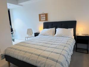 Modern Homely 2BR APT w Parking Bowen Hills