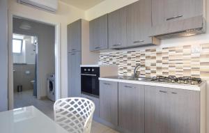 Cozy Apartment In Marina Di Ragusa