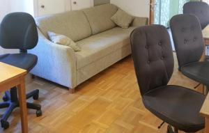 3 Bedroom Beautiful Home In Västervik