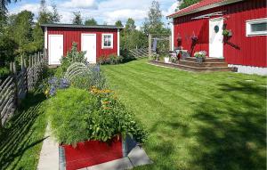 Awesome Home In Värnamo With Kitchen