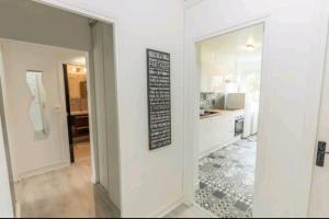 * Cosy & Spacieux(75 M2) RER D à 5 min à pied