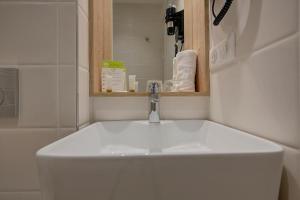 Hotels Brit Hotel Europ Bergerac : Chambre Lits Jumeaux Supérieure