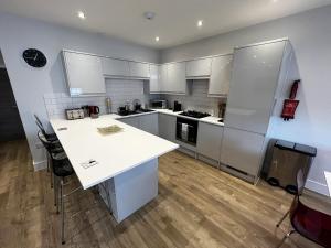 Colonels Apartment-Ground Floor Beach Front Apartment in Sandown