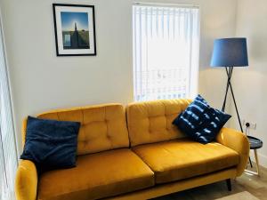 Colonels House-Stylish Seafront Townhouse overlooking Sandown Bay