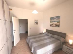 Carlo in una posizione strategica sul Porto