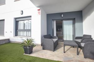 Fantastic 2 bedroom apartment with swimming pool and terrace in Pilar de Horadada