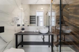 Richter Apartments by INSHI