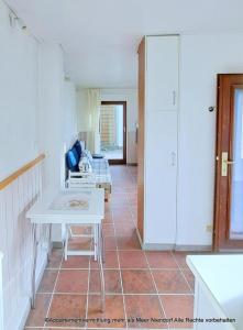 Obj 47 Ferienbungalow für 2 Personen WLAN Terrasse ca 300 m zum Strand