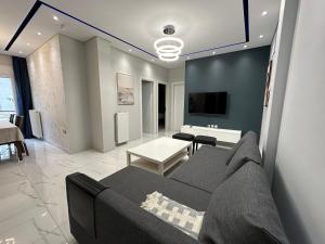 Warm and modern brand new apartment