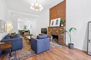 Renovated 3BR with Private Backyard in Bed-Stuy