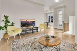 Modern Living in Vaughan - Brand New 3BR House - Vaughan