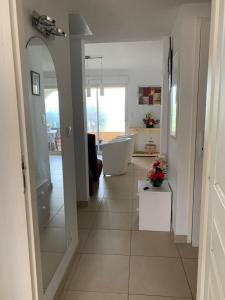 Appartements 3p, grd terrasse, jardin, centre-ville, 150m de la mer : photos des chambres