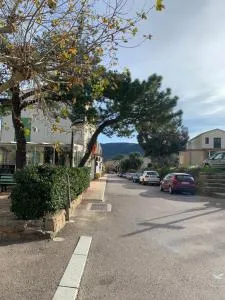 3p, grd terrasse, jardin, centre-ville, 150m de la mer - Algajola