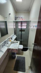 Casa com piscina e Wi Fi em Mongagua SP