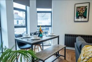 Amazing 2 Bedrooms I Brighton station I Sleep 6 I RH1