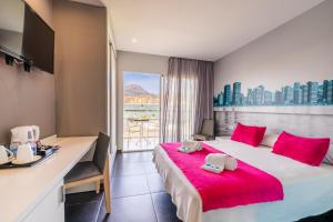 Double Room with Pool View room in Hotel Agua Azul - Adults Only