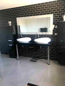 Villas Villa charmante avec piscine a Saint-Gilles : photos des chambres