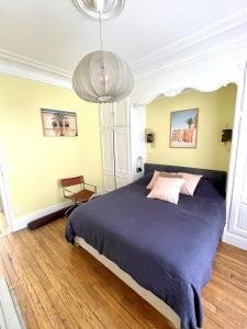 Paris Le Marais & Central Large Big Spacious Charming Parisian flat