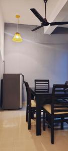 Tulip Homes by The Oaks Inn