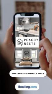 Stylish 2 Bed, 2 Bath Apartment with Free Parking