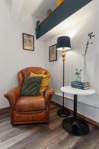 Stylish 2 Bed Apartment Near Beach, Parking, Wifi, Netflix