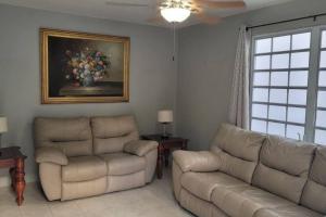 Coamo Beautiful house, AC, 10min Coamo hot springs