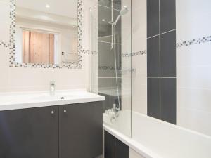 Duplex rénové 3 pièces au pied des pistes avec WiFi - FR-1-449-70