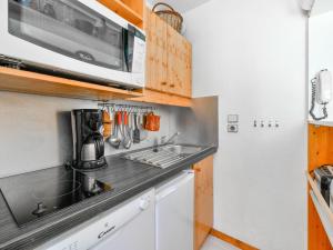 Appartement rénové proche piste avec parking à Courchevel - FR-1-514-48