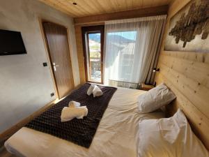 Appartement rénové au pied des pistes avec parking couvert - FR-1-598-133