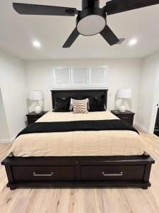 Love Shack in Foley Hot Tub Modern Cozy