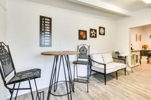 Cozy Fort Walton Beach Escape with Private Patio!