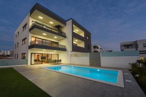 Luxury APT with private pool in Zadar