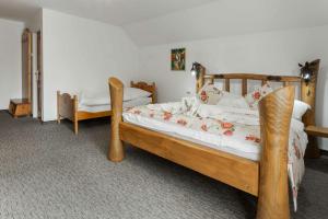 Triple Room with Balcony room in Penzion Koliba