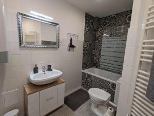 Third Floor Art Idyll