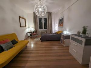 Third Floor Art Idyll