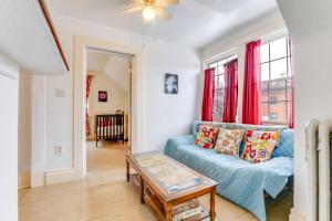 Cozy Niagara Falls Cottage with Gas Grill and Patio!