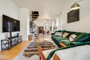 Saint Paul Vacation Rental Near Shopping and Dining! - Mendota Heights