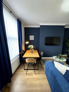 Modern 6 Bed Home Near Leeds City Centre-Long Stay Rates Available