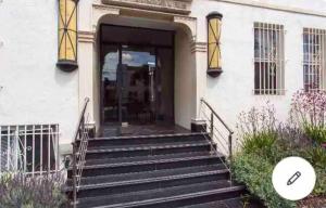 Stylish Apartment in Koreatown! Central Location!!