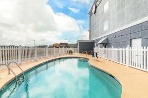 Best Western Plus Brunswick Inn & Suites